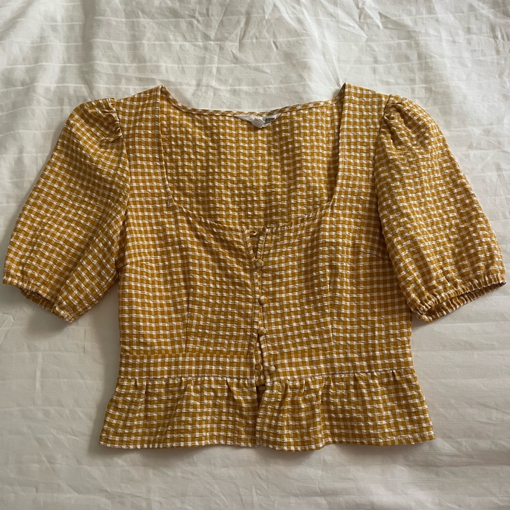 Yellow and White Buttoned Peplum Blouse